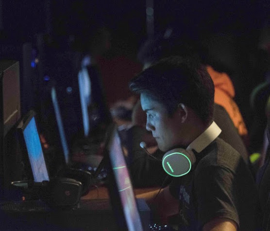 Nathan competing at the CSGO LAN tournament